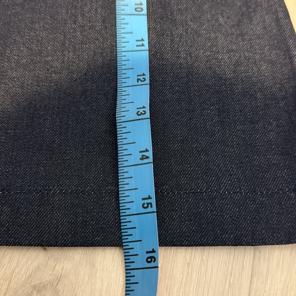 WeWoreWhat NWT Indigo Comfort Denim Mini Skirt. - Picture 6 of 6